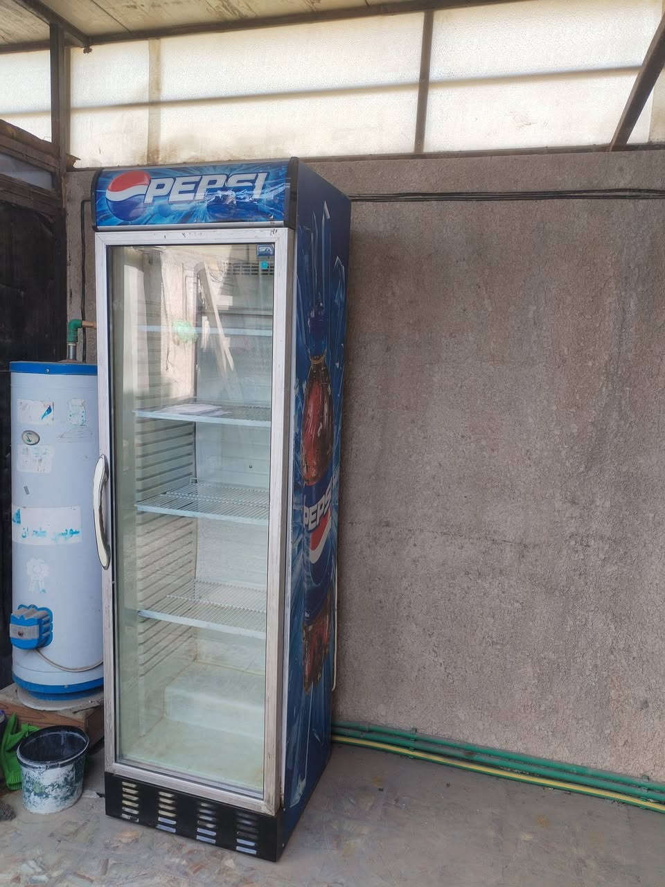 عارضات عمودي شغالات عدد 4 السعر كلهن 700 نهايتهن العنوان بغداد حي اور الشراي يتصل على هذا الرقم ***********
