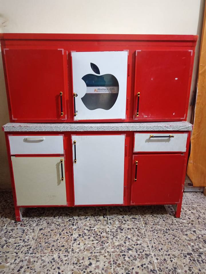 كونتر نضيف كلش متر ونص ٣قطع ستعمل قليل تفصيل خاص لعنوان ابو لخصيب بهادريه *********** البصرة, العراق
