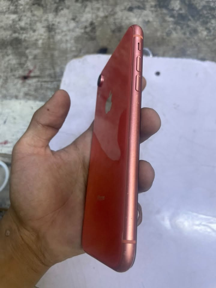 آيفون اكس آر جهاز مبدل شاشه اصليه بطاريه ٧٦ذاكره١٢٨ فيس إيدي متوقف رايده ١٤٠ وبي مجال مكاني بغداد البياع تواصل ***********
