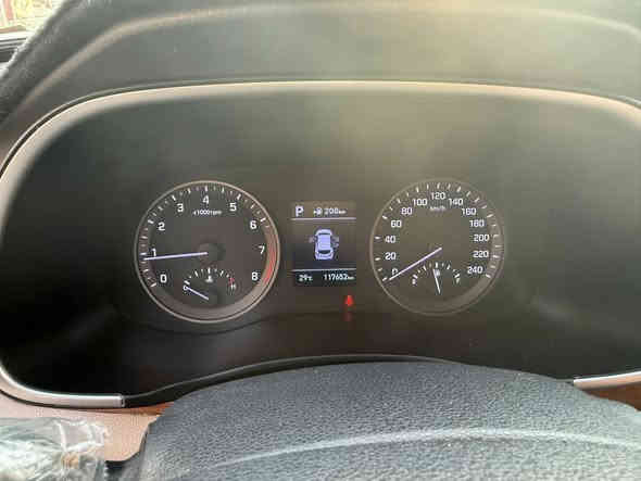 السلام عليكم 
توسان 2020 خليجي فول عدا البنراما

لد نهاري

ثلاث انظمة قيادة

تحكم ستيرن

بصمة أبواب

شاشة لمس

محرك 2000 دوش

تبريد قطعتين

تبريد ثلاجة

يدات نيكل

حساسات امامي وخلفي وكامرة خلفية 

سايد بريك بلرجل 

تايرات جديدة + باتري جديد

كراسي كهرباء

نضام ترحيب

مري شفط اوتو 

شحن واير ليس

مخرج اوكس ويو إس بي وبلوتوث

سونار مع الصور 

السيارة مكفولة كفالة عامة عد البارد باب الخلفي كد شبر

او جوة قبق البانزين كد صبعين 

ماشية 118 الف

رقم بغداد باسمي ثاني يوم تحويل 

السعر 198 او بيها مجال بصيط

رقم الهاتف ***********
