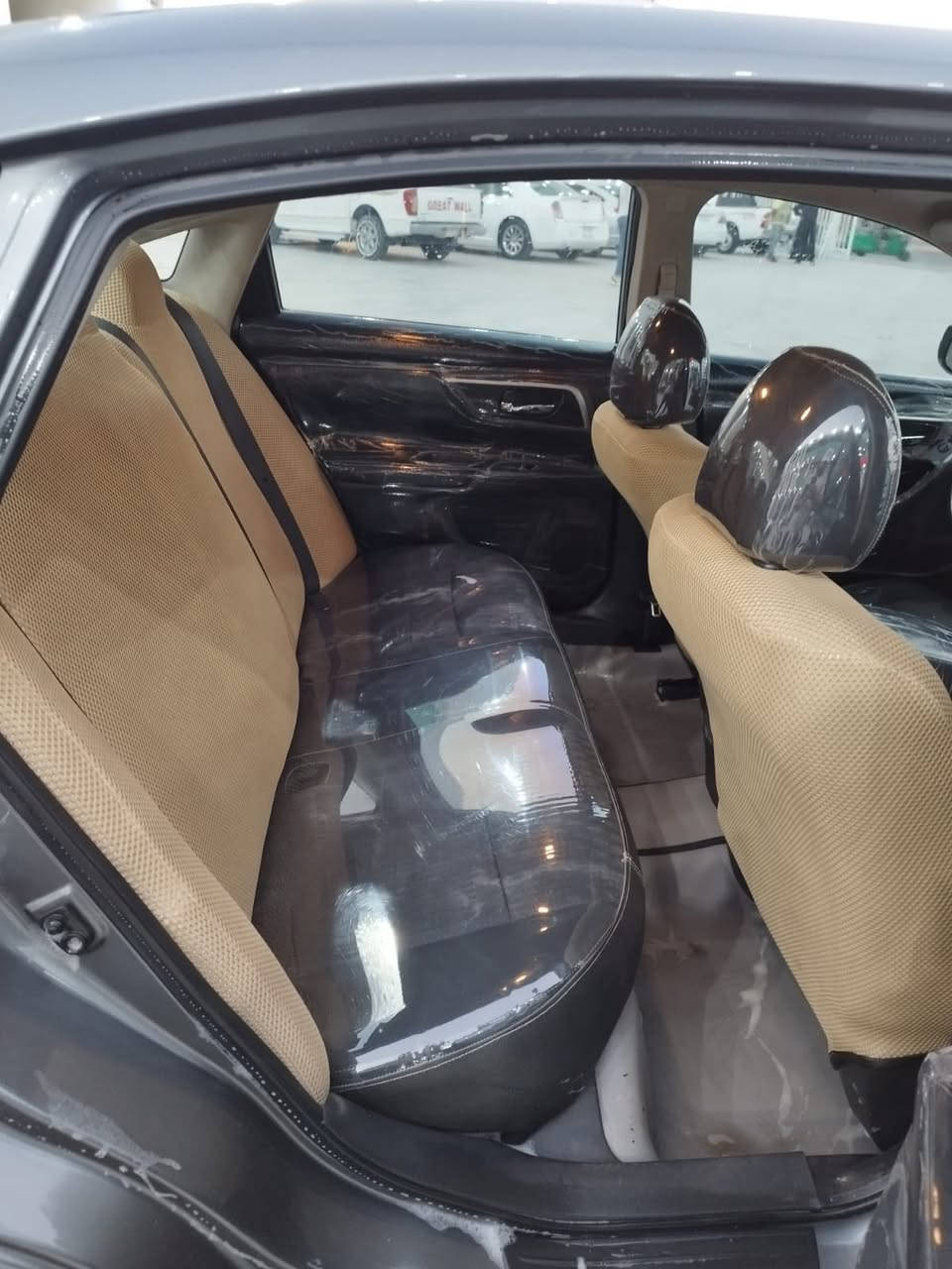 سلام عليكم نيسان التمياء موديل 18 حادثهه بس بنيد وهنا صار بيهه جاملخ امامي تبدل ب اصلي نفس لون وبيهه كلير سياره مال أمريكا كير مكينه كفاله تخم تاير تبريد حداده كلش جاهزه للاخيرموصفات فول
بصمه تشغيل وبصمه بوب وتشغيل عن بعد رادر امامي جنابي كراسي كهرباء شاشه وتحكم ستيرن ومثبت سرعه  وكامره سعرهه 110 ومبيهه مجال *********** سياره حره رقمهه ذي قار مكاني بصره حي المهندسين
