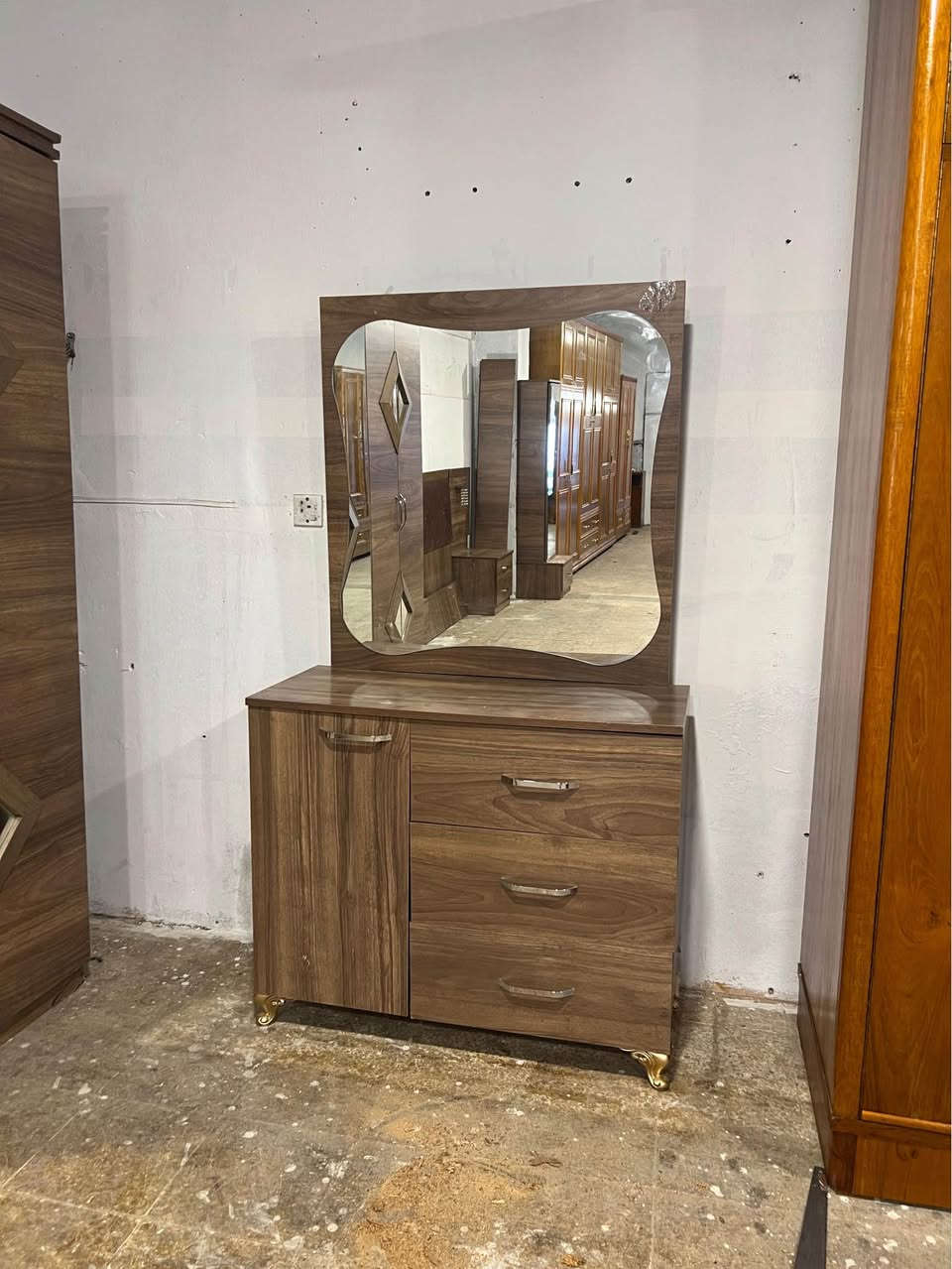 غرفه تركي للبيع 💫💫✨
صاج تركي شغل موديل حديث شغل توصي 
للاستفسار الاتصال على الارقام 
اسيا 📞(***********)
كورك📞  (***********)
عنواننا 
الحدباء معرض ابو حسون قرب مرطبات البحرين ❄️⭕️⭕️ موصل, نينوى
