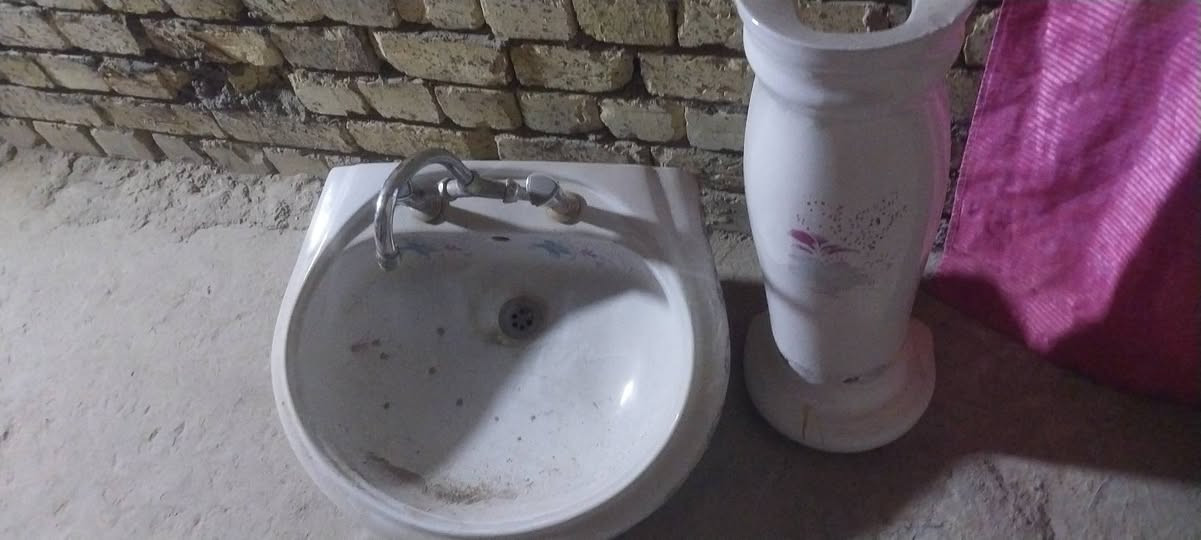 بغداد زعفرانيه قرب معمل الغاز
السلام عليكم 
عندي شواي كباب عل غاز ومكلا ي كهربائيه وبايسكل ٢١ ومغسله كامله مع  وفوانيس باب زوج شغاله الاستفسار عن غراض الاتصال عل هاتف ***********
