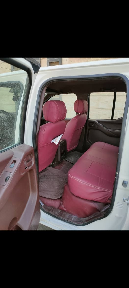 سلام عليكم سياره نيفارا موديل 2012 للبيع مكينه وكير vvt 6سلندر سياره بيها اربع قطع ابيع حزام بدون دواخل سياره دوشمه وحمام جديد وتبريد تدفئه شغال سياره خير من الله مداور ثاني يوم ***********
*********** سعر 103 وبيها مجال للشراي مكاني كربلاء
