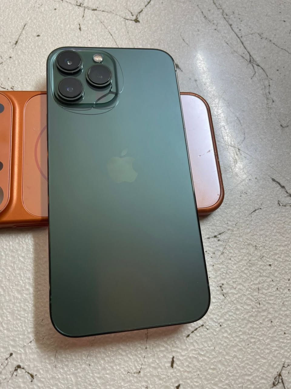 ايفون ١٣ برو ماكس٢٥٦
بطاريه بلاديه٩٣ 
جهاز مال بيت مكفول كفاله عامه 
بي فطر بالضهر كلش صغير موضح بالصور 
٧٠٠ الف بي مجال بسيط 
للاتصال
***********
مكاني سيديه
