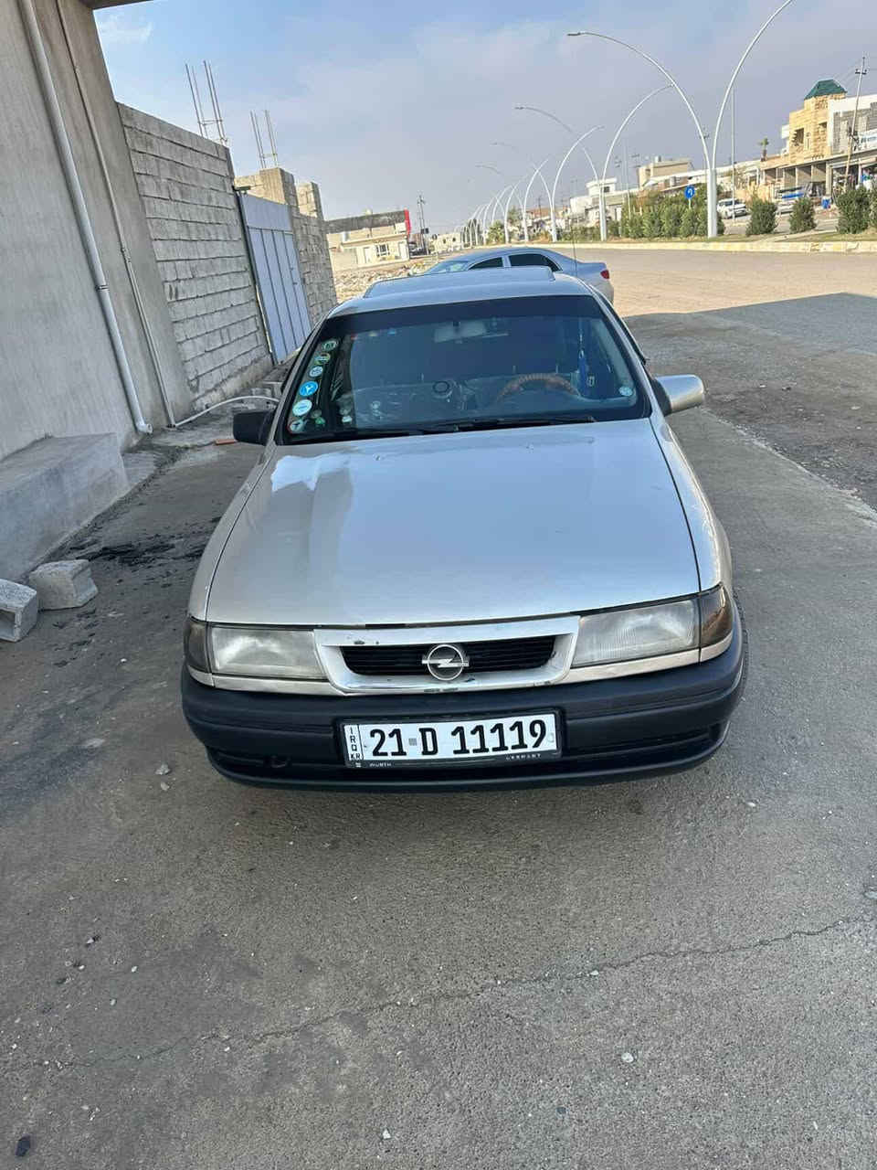 وضع شركه  اقرا تفاصيل وخابر
اوبل فكترا موديل 1993
محرك 20
كير اوتماتيك 
رقم سليمانيه دولي جديد رقم مميز  بسمي شرط تحويل وكاله
كير محرك صدر امامي وخلفي كله بشرط 
سياره بدون ضربه 
حتى هلالات  بلاد 
سياره بدون قطر خياس 
قاعده دبلات خلفيه واماميه  بلاد بدون خياس 
كهربائيات كله شغاله 
سعر 47 $ 
اي استفسار خابر 
*********** كركوك, العراق
