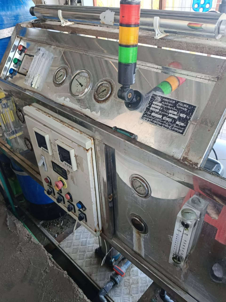 منضومة ماء ارو نضيف جداً شرط ما عوزهه برغي وكوله جديد مكاني بابل المدحتيه
محطه ام الالف منبرين جديد مضخات ايطاليه جيده 
تانكيات 2 
السعر 3 ملايين 
***********
