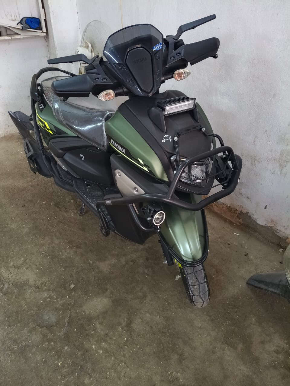 السلام عليكم دواجه zr للبيع مديل 2024 ماشيه 600 كيلو يعني اقل ال 1000 دراجه كلش جديده سعرهه  مليونين و250 وبيهه مجال قليل كامله كلهه مدرعه الدراجه رقمي *********** والخاص مفتوح
