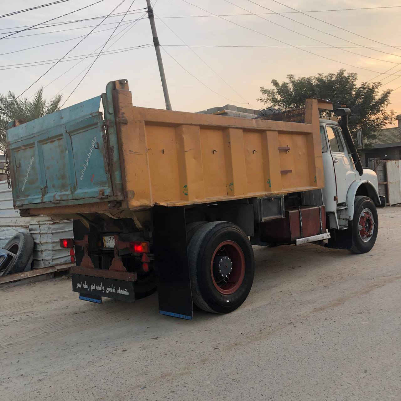 (سبب الوعود الكاذبه)
السلام عليكم مان للبيع موديل 83 رقم انبار تخم تاير محرك سوبر كير 25 اقجم اكسن 18 سياره جاهزه لشغل(مكلف بل نشر) مكان سياره فلوجه 
***********
