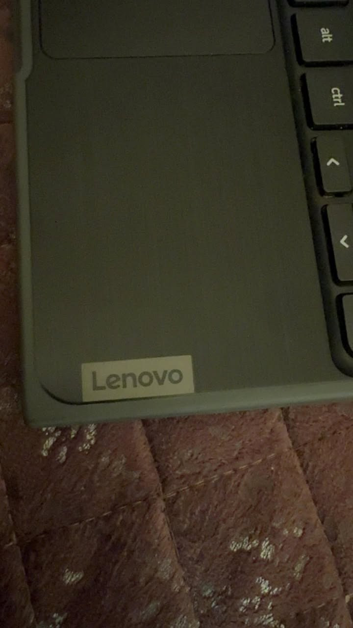 لابتوب  Lenovo
نضام اندرويد نضام سلس 
وشكل سلم حلو 
سينمانا تشتغل 
يوتيوب 
تلكرام 
فيس كل محتويات تواصل اجتماعي موجوده بي 
الرام 32 👏🏻 
الحجم 12

شركه لينوفا اقوه من بقيه شركات بهيج فئه بسيطه 
للمراوس بتلفون ايفون او سامسونك اوشومي او بوكو 
لمهم انو ما مكسور ولا بي نقص تلفونك 
اهلا وسهلا بل جميع♥️


**إذا كنت صاحب هذا الإعلان وتريد حذفه لأي سبب، رجاءا أرسل رسالة إلى الدعم الفني**