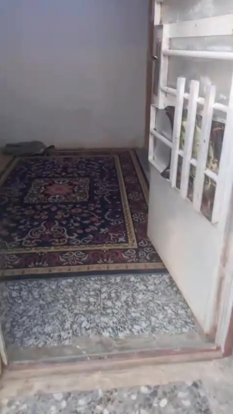 بيت للبيع وبسعر مناسب للستفسار على الرقم ***********
