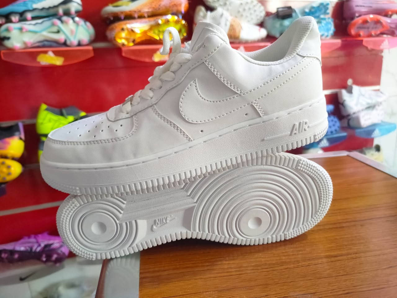 قياس 41 اصلي فيتنامي ب 25 الف


**إذا كنت صاحب هذا الإعلان وتريد حذفه لأي سبب، رجاءا أرسل رسالة إلى الدعم الفني**