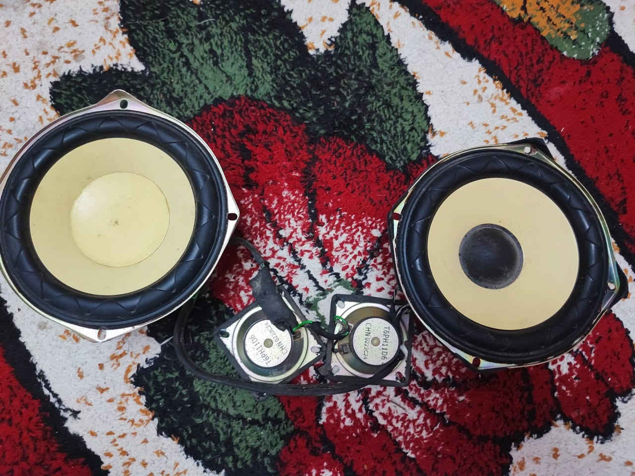 زوج سماعات مال باناسونيك نظافة 100 بالميه صوت وبيز عالي السعر 25 الف يوجد توصيل  لجميع المحافظات ***********
