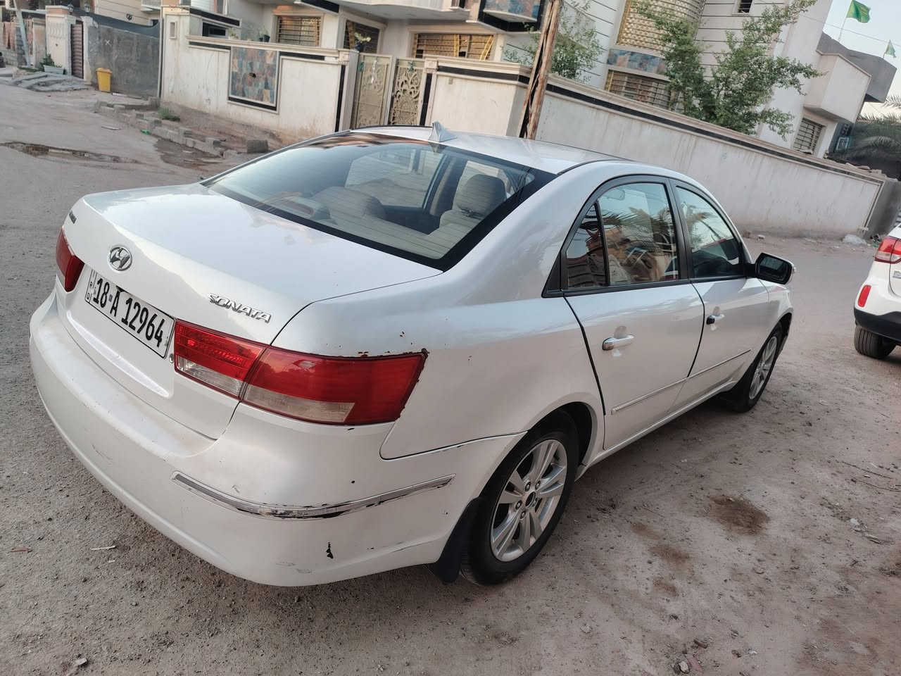 سوناتا خليجي موديل 2010 فتحه بيها 3قطع صبغ رقم بابل انكليزي السعر 105 وبيها مجال قليل الاتصال***********
