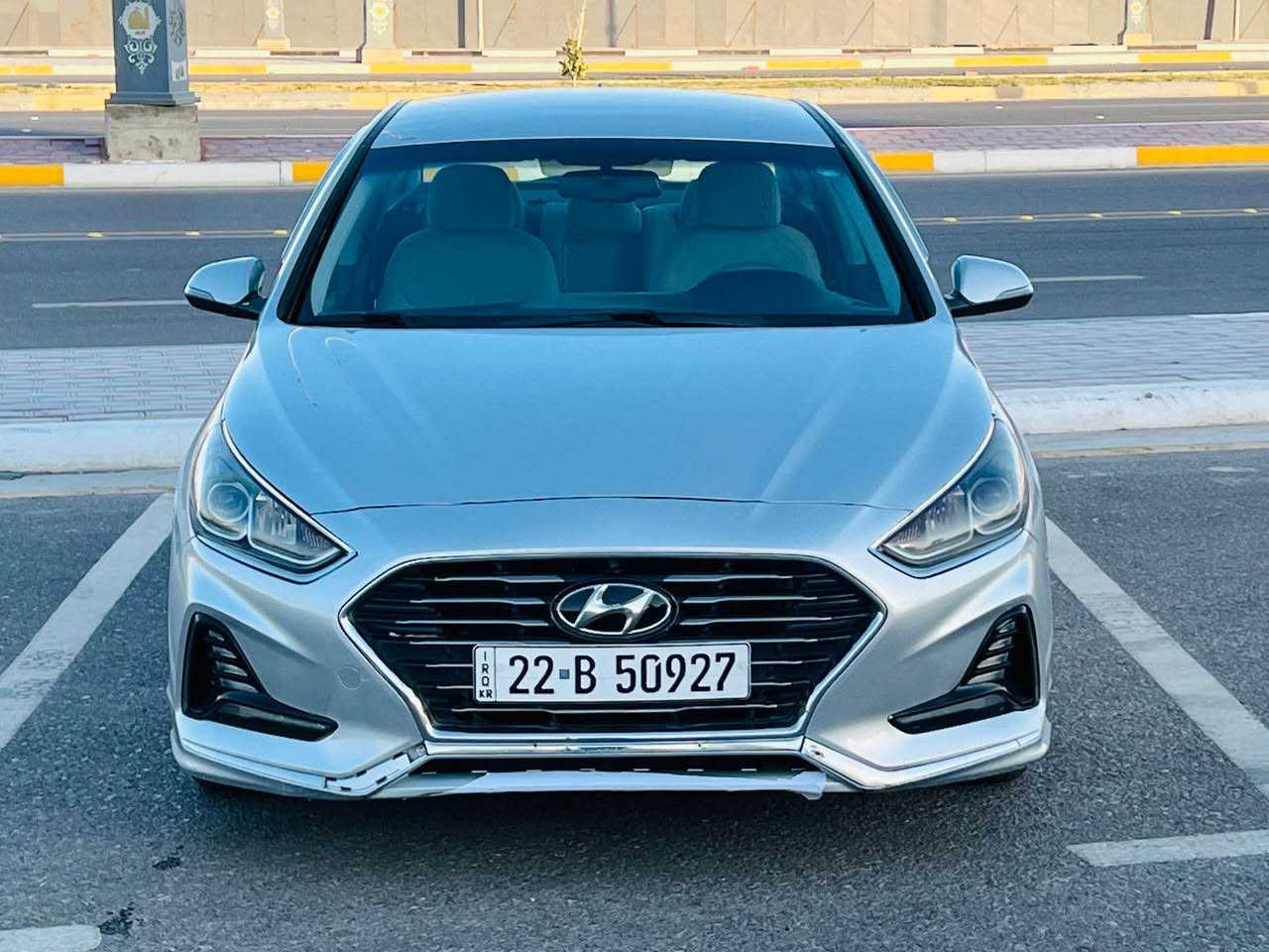 سلام عليكم سوناته 2018 وارد أمريكي رقم اربيل الدولي تريد تحويل اريد وكاله سنويه ملصق 2031 
ملاحظه بيها 3 قطع صبغ فقط الباقي كفاله 
مواصفات سبورت بصمه كشن كهربائي كشنات تدفئه تحكمات استيرن جهتين شاشه كامرا بلوتوث رادار مري جوانب اشاره بل مرايه يدات نيكل جنطه ذكيه بصمت أبواب وبعد بيها هواي مواصفات معروفه 
كير محرك تبريد تخم تاير حداديه كلها جديده وخير من الله 
مكان سياره كربلاء المقدسه 
سعر 114… 
رقم الهاتف ‭0770 730 3729‬… Singapore
