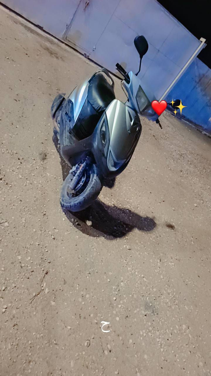 سلام عليكم /مكلف ب نشر / 
اسم دراجه فراشه ياباني /البيع سعر 400 عطل دراجه فقط سلف  /او مراوس ب سكنس فحل واطي فرق /رقم تلفون *********** مكاني كربلاء /
