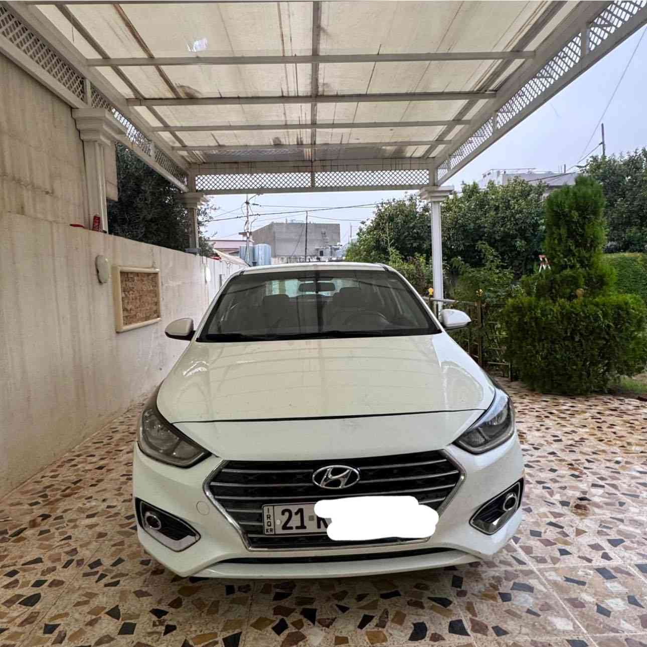 السلام عليكم اكسنت واراد كندي موديل 2021  محرك 1600 رقم سليمانيه باسمي تحويل ثاني يوم ضرر موضح السعر 125 وبيه مجال ***********
