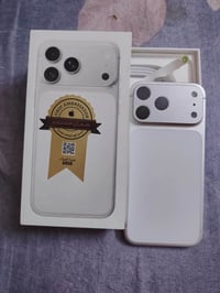ايفون 17 pro max الذاكره ٢٥٦البطاريه ١٠٠ مشحون ٢٦ مره الشريحه الكتورني...
