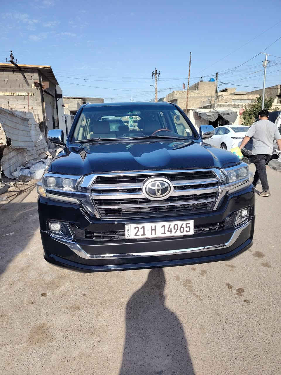 السلام عليكم لاندكروزر موديل 2009 محدث 21 6 سلندر بدون صبغ عدد تحديث
رقم سليمانيه سنويه 27 رقم الهاتف  ***********  السعر  ٢٦٠$
