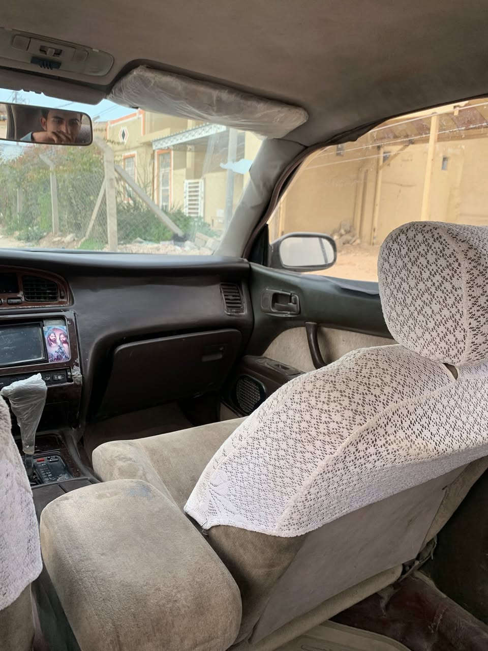 السلام عليكم بطه للبيع موديل 91 مشروع وطني سنويه ل 30 سياره مكفول كص ونقل وصبغ وضربه قويه سياره بلاديه مكينه 2500  كشنات كهربائي كهربائيات كلهه شغاله سياره واضحه بالصور مكاني بابل المسيب السعر 40 بيه مجال قليل ***********
