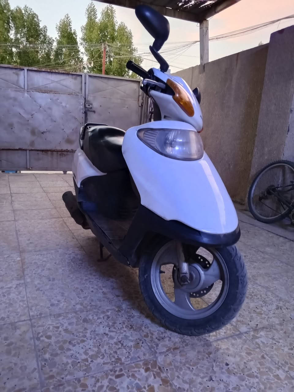 سلام عليكم سبيسي نظيفه البيع ياباني اصلي 500 وبيها مجال زعفرانيه ***********
