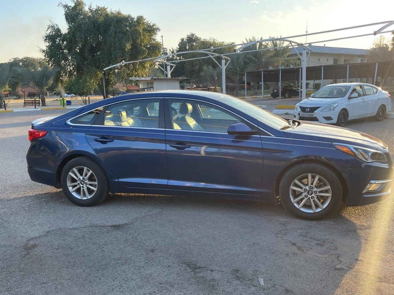 السلام عليكم
سوناتا 2017  وارد امريكي

حادثها جاملغ الخلفي لايمن 

محرك 2400 GDI

رقم اربيل باسمي

مواصفات عاديه 

شاشه كبيره 

كشن مخمل 

مانع انزلاق 

مثبت سرعه 

كامره دوراه

وباقي المواصفات المعروفه

ماشيه 76

ما ناقصها يي شي من صدر وتايرات

نوزلات _بلكات _ جويتر عليها ادامه كامله بدون يي نقص تشغل وتطلع والسياره احله من الصور

بغداد الغزاليه

للاستفسار 

***********
