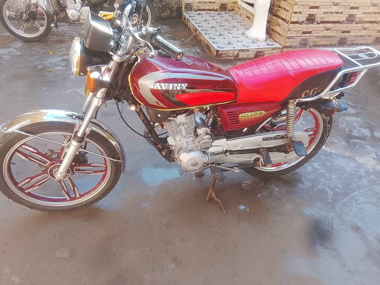 دراجه للبيع السعر 475 بيه مجال جديده كهربائيات كله شغاله مكفوله من كلشي موديل 22 محرك بلادي عنواني الرمادي حي ضباط للاستفسار على رقم ***********
