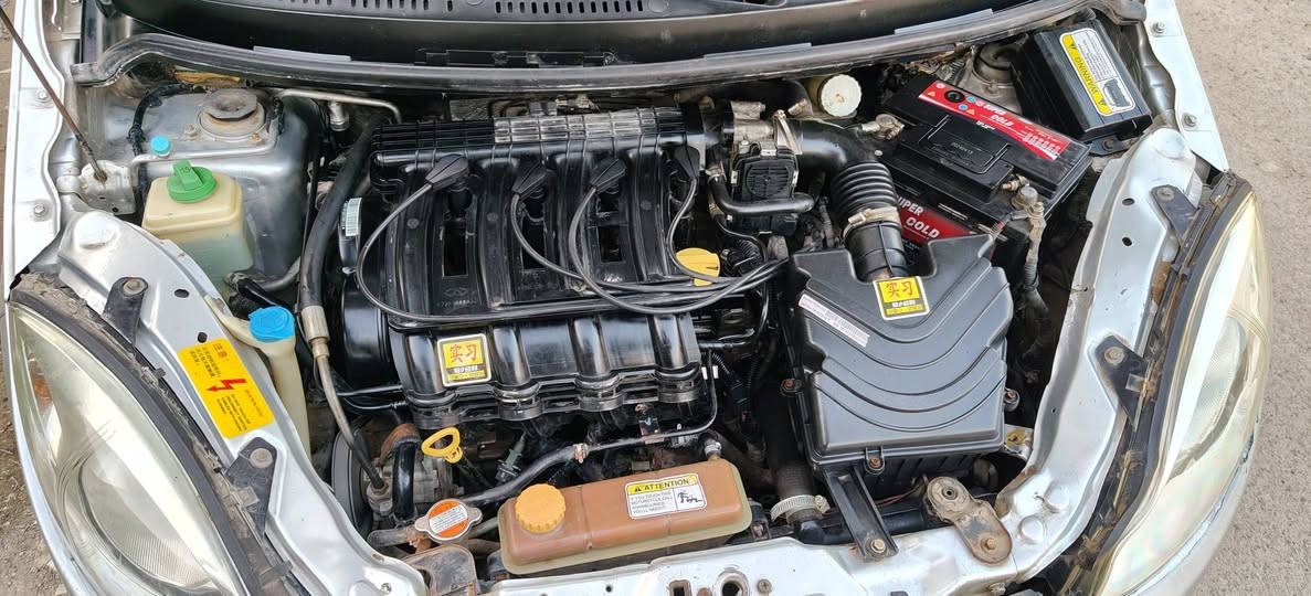 اسعد الله اوقاتكم بكل خير
سياره شيري A1 
موديل 2013
سياره نظيفة شوف عيونكم بالصور والواقع بعد اجمل 
سياره باسمي تحويل مباشر 
رقم بغداد انكليزي 
سنويه باسمي و ما ساقطه 
كهربائيات وكير ومكينه نظيفات ومكفولات 
تدفئه تبريد شغال مفول 
صدر نظيف ايضا

وباقي تفاصيل السياره انتو تعرفوها 
للتواصل والاستفسار الاتصال بالرقم ***********

للمعلومه مكان السياره بغداد البياع 
والسعر 40 وبي مجال بسيط
