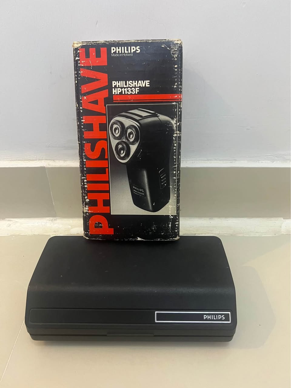 مكينة حلاقة جلاية فليبس موديل سنه 1970في معارض ووكلاء الشركة الافريقية العراقية  وان سعرها انذاك 21دينار عراقي وهي هولندية المنشا 
 الذي يعطل بها هي الشفرات فقط تتاكل …. السعر اعلى سعر ابيع عمارة, ميسان


**إذا كنت صاحب هذا الإعلان وتريد حذفه لأي سبب، رجاءا أرسل رسالة إلى الدعم الفني**