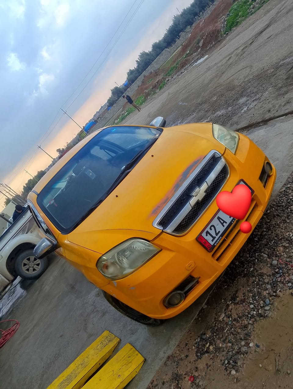 السلام عليكم لبيع افيو 2009
محرك وكير شرط
طخم تاير جديد
السياره بدون ضرر بدون معجون شرط
طخم حداديه جديد
السياره حلوه
بس ينراد ينعاد الصبع
اول صبغه لل سياره
كاربون الجديد بيها
السياره بسمي رقم نينوئ شرط التحويل فقط
هيئه غرامات صفر 0 
مكاني حي الشيماء
*********** بي واتساب
