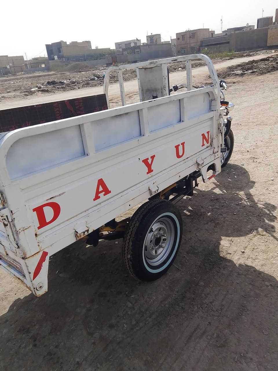 السلام عليكم ستوت للبيع ستوته تعمير جديد كله 26 اكسنت كبس تخم تاير تواير ابو السيفينءطويل مال جمره ماكينه سوبر دايون ستوته كهربائيات كلها شغاله جاهزه قبل للشارع ما اذب ربع اوراق اصوليه موديل 11 السعر خاص مكانها ناصريه سوق الشيوخ التواصل على رقم الهاتف***********
