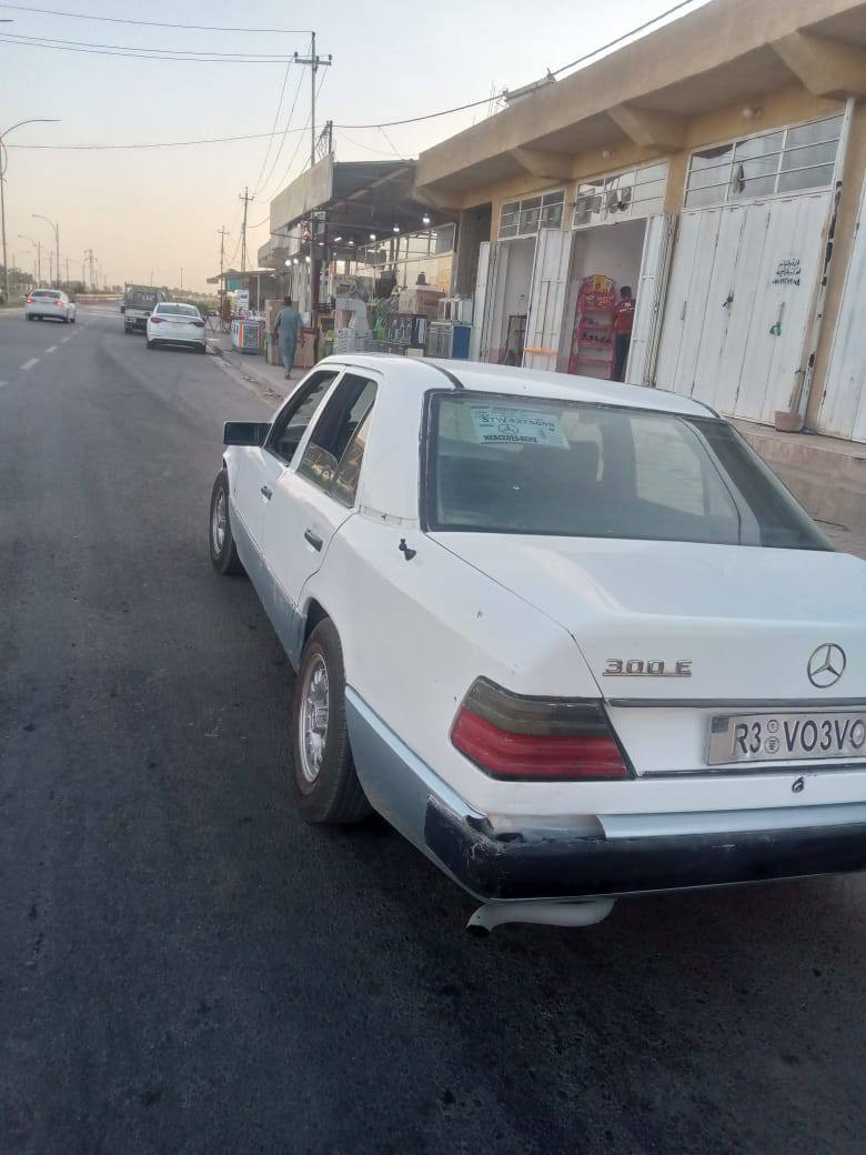 سياره للبيع مارسدس دب 

موديل 1987

رقم انبار الماني حرف R  سنويه صاقطه 

تحويل مباشر 

كير ومحرك اكسل شرط مكفولات 

كير ومحرك بطه 2500

تخم تاير جديد 

صدر امامي وخلي ابحاله جيده 

سياره حلوه مابيها اي نقص 

السعر 35

مكاني صلاح الدين الضلوعيه 

الهاتف ***********

الهاتف ***********
