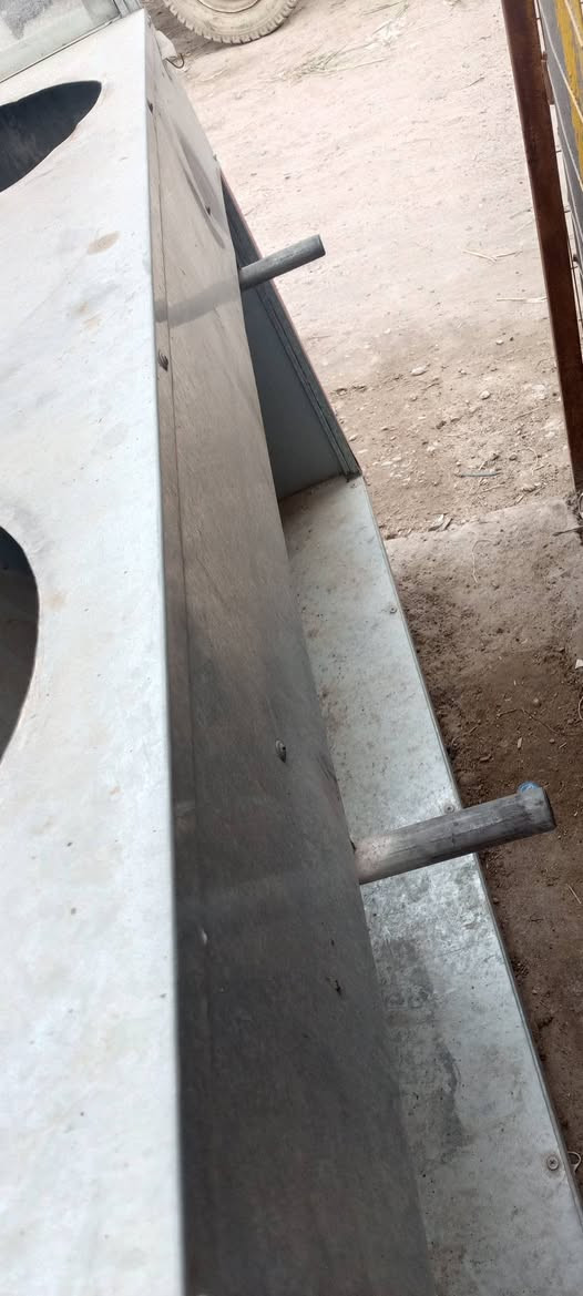 سلام عليكم عربانه مال لبلبي الباكله البيع السعر ٢٥٠وبيه مجال حك الجيه بغداد الشعب 
***********
