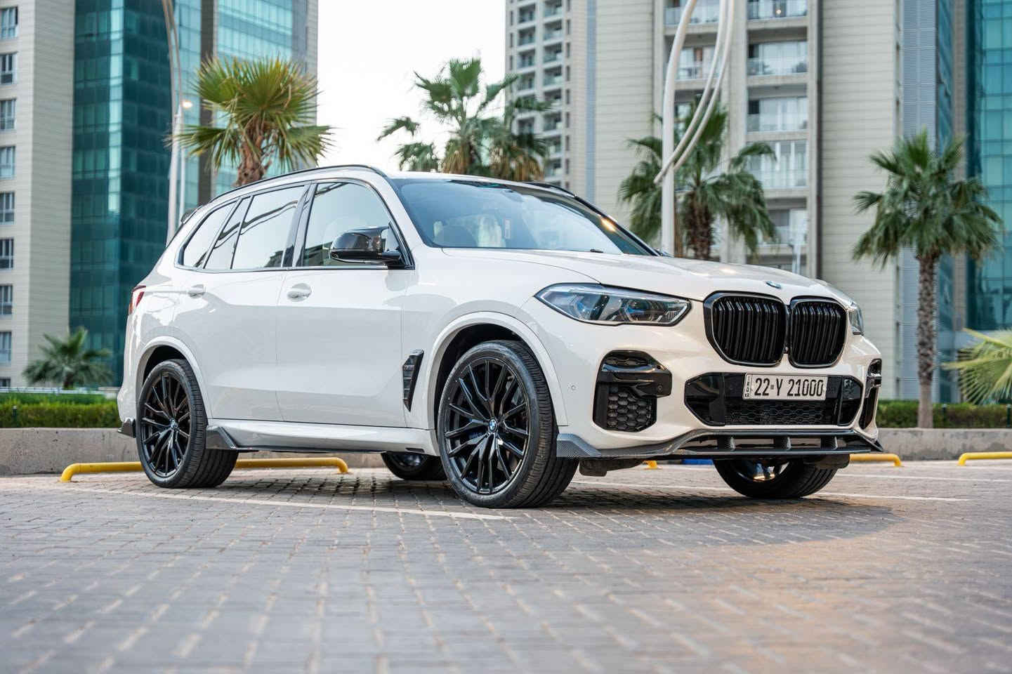 بي   ام دبليو 2022 BMW X5 M50i 
٨ سلندر توين توربو 
ماشية ٧٥٠٠٠ كم 
مغلف PPF بالكامل 
فول مواصفات 
داخل احمر لونين بلادي 
بانوراما 
كاميرات ٣٦٠ 
رادارت 
مقاعد هيتر + تبريد 

🟪 السعر  :: الطلب في التعليقات ويوصلك مباشرة ✍️ 📩

سماعات harmon/kardon 
صندوق كهربائي 
عليها اضافات كاربون فايبر : لحية + دفيوز + دوسات + سپويلر 
قطعة وحده صبغ بدون دواخل بدون ايرباك 

رقم صاحب سيارة
***********
