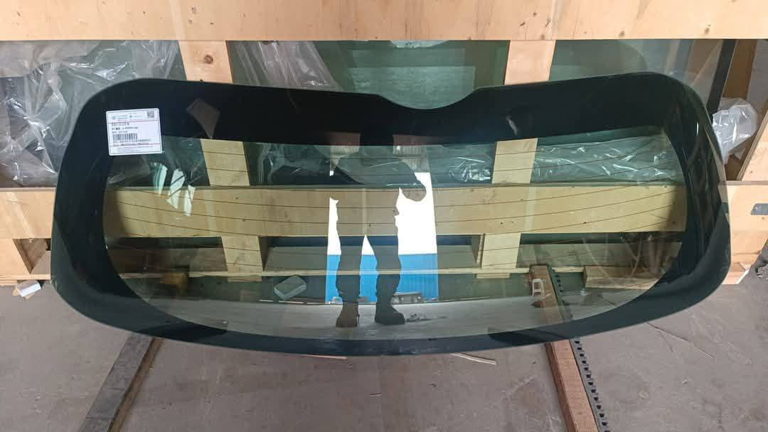 -يتوفر زجاج السيارت الحديث والقديم 
-بأسعار جيده تبديل الزجاج الامامي الكافه انواع السيارات 
-تبديل الزجاج المضلل البيبان والخلفيه 
-ازاله التضليل من الزجاج الامامي والابوب
-تنضيف مكان الزجاج بعد ازالته  
-ويتوفر زجاج اصلي الكافه انوع السيارات 
-ويتوفر زجاج درجة اولى مع ضمان جوده العمل والزجاجه -فتره الضمان 3️⃣سنوات 
مع احسن انوع السلكون 
-يتوفر جميع انواع السلايتات لجميع انواع السيارات
-ويتوفر زجاج درجه ثانيه ضمان فقط جوده العمل وليس -الزجاجه 
-وكل هاذه عدنه شد موقعي داخل بغداد فقط ضايج من -الزدحام ماعندك مجال تجي احنى نجيك بكل مكان ابغداد 
-وتشوف الشغل اذا ميعجبك ربع متنطي والجامه هديه من -عدنه الك 
-موقعنا شارع شيخ عمر قرب مقبره الغزالي 
-للاستفسار اكثر اتصل بنا او مراسله على واتساب. (***********
