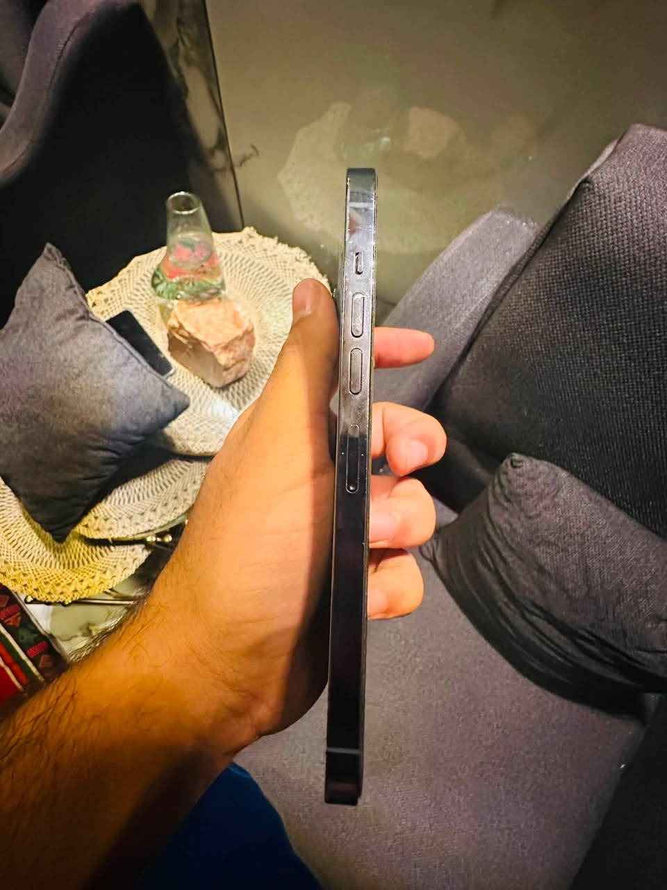 iPhone 13 Pro Max
اللون المميز البحـري 🩵
ذاكـرة 256 
بطاريه 77‎%‎

الجهـاز واكفه السماعه الداخليه وابد ما مفتوح ما بدلتها 
+ 
الجهاز منسي رمز الآيكلود مالته فا فرومات يرجع جديد بس بحسب استخدامي اله ومعلومات ما فرمتت 
————
الجهـاز سعره 650 وبي مجال بسيط للشراي 🤍.
مكـاني بغداد - البياع
*********** واتساب 📞

