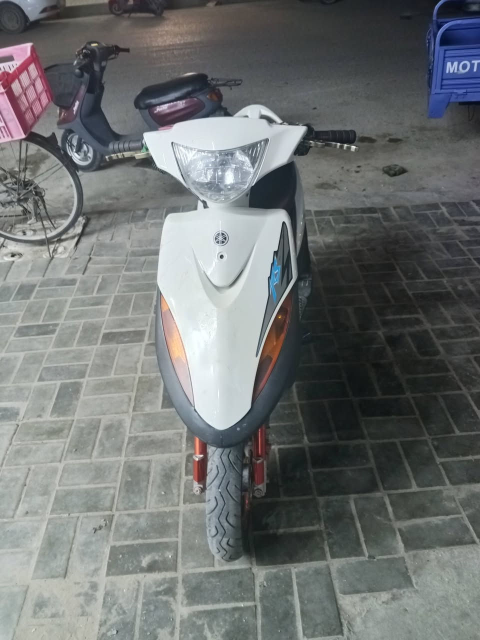 السلام عليكم دراجه للبيع ماكس عدله هندر سيلف كهربائيه شغاله اين نقص ما بيها حلوه شلعه صاروخ معدل السعر 450 بيها مجال بسيط شلون راي يتصل هذا رقمي عداد بنزين عداد سرعه شغال ***********
