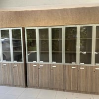 دولاب خشب وزجاج • ٦ أبواب • الجادرية