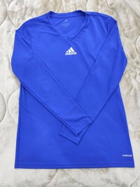 أديداس • ما ملبوس • قالب صغير