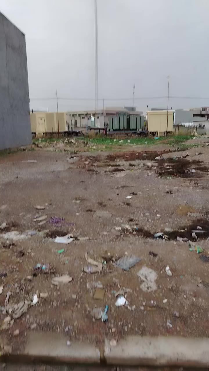 السلام عليكم
قطعتين ارض للبيع (شروق) 
المساحة (١٥٠) متر واجهة  ٧ ونص عمق ٢٠ متر
 (١٦٠) متر واجهة ٨  عمق ٢٠ متر
حي الملايين الثانية الفرع الثاني خلف عمارة ابو فهد
سند زراعي ٢٥ ملك بستان حق التصرف بيهم وصل بلدية
للاستفسار ارقام صاحب الأرض 
***********
***********
