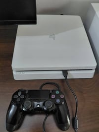 بلي فور ١ تيرا • نظافة ٩٠٪ • يو بي اس ١٥٠٠VA