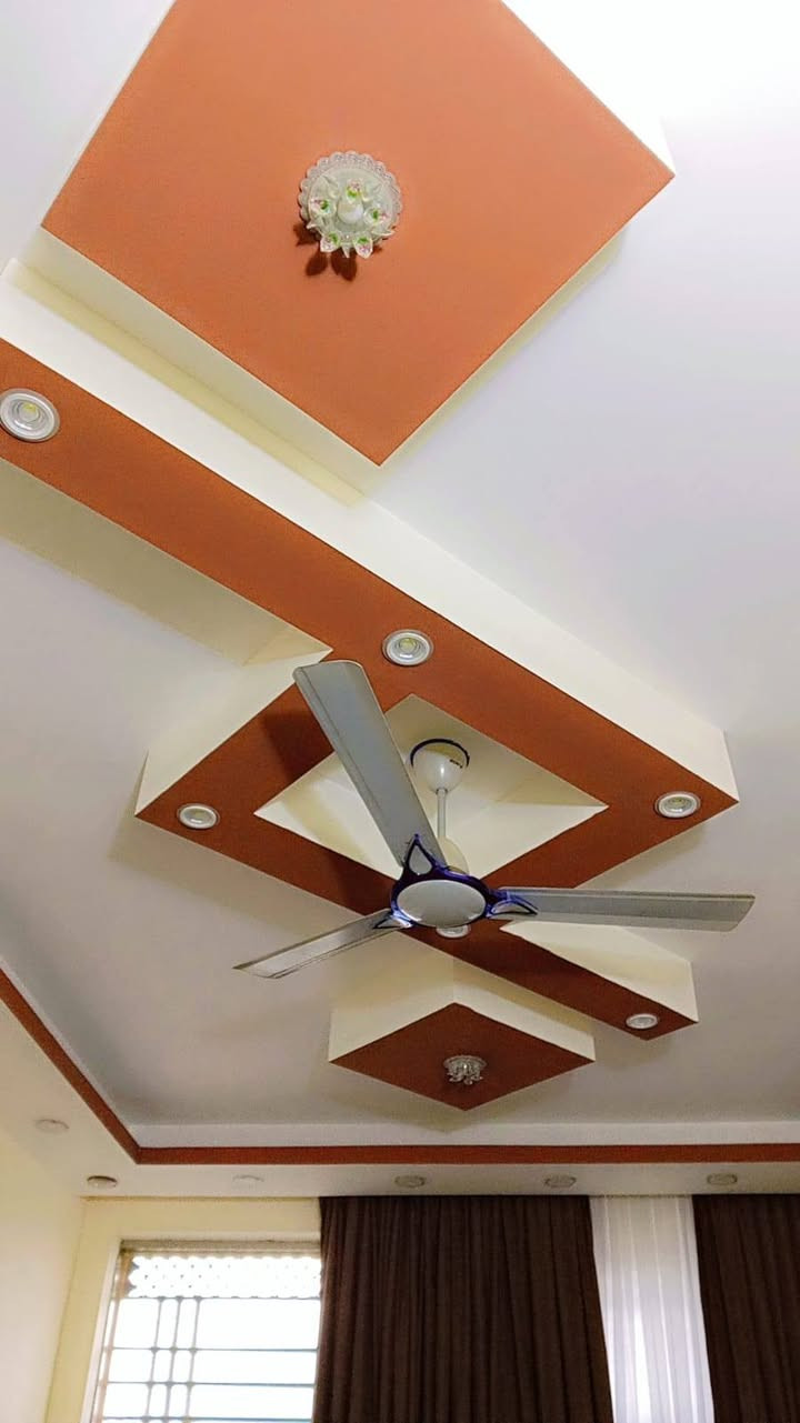 دار للبيع المساحه 180 متر بناء حديث للبيع او مراوس بدونم 

العنوان المعملجي / خلف كلية الصفوه / يبعد عن الحولي الجديد 25 متر تقريبا خدمات كامله 

للاستفسار 

***********/***********
