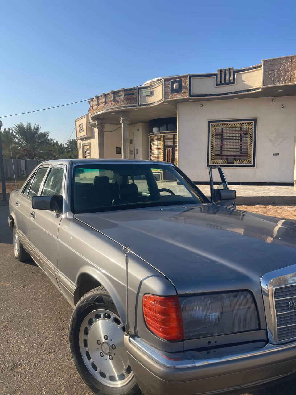 السلام عليكم ورحمة الله
للمراوس للمراوس او بيع 
#اصولي رقم بغداد حائز ثالث يعني #وكاله فقط
جامبو 300 موديل 1988
... تفاصيلها.... 
بلاديه 100/100 محرك گير 
حداديه. صبغ عام جماليه 
مكانها بغداد 
*********** للأتصال
