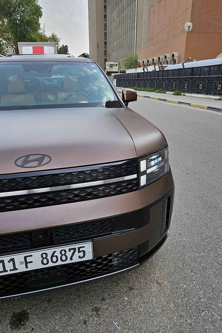 سلام عليكم هونداي سنتافي 2024 ليمتد الشكل الجديد 
وارد أمريكي
‏🟤 اللون: قهوائي  مات طافي 
‏عداد 5000ميل 
‏✨ مواصفات الفئة الفول:

‏✅ محرك 2.5L Turbo
‏✅ كير  8 سرعات 
‏✅ شاشة بانوراما مزدوجة كبيرة 
‏✅ شاحن لاسلكي سريع
‏✅نظام مراقبة انتباه السائق (DMA)
‏✅ كاميرات 360 درجة 
‏✅ 12 سماعة Bose
‏✅ أوتو بارك (ركن ذاتي)
🤎برادات خلفيه 
‏✅ مثبت سرعة ذكي مع رادار
‏✅ نظام المحافظة على المسار
‏✅ تحذير النقطة العمياء
‏✅ تحذير التصادم الأمامي 
‏✅ فتحتين سقف بانوراما
‏✅ كراسي جلد  (تدفئة + تبريد) أمامي وخلفي
‏✅ ذاكرة مقاعد
‏✅ نظام بصمة وتشغيل عن بعد
‏‏✅‏ صندوك خلفي كهربائي ذكي
‏✅ إضاءة LED كاملة في دشبول
‏✅ ويل رياضية قياس كبير 
‏والكثير من المواصفات الي مانذكرت
‏حادثها فقط بنيد صبغ و دعاميه نفس لون مبدله امريكي 
السعر 255
رقم بغداد مشروع وطني تحويل مباشر
مكان السيارة بغداد شارع النضال قرب القصر الأبيض
***********
