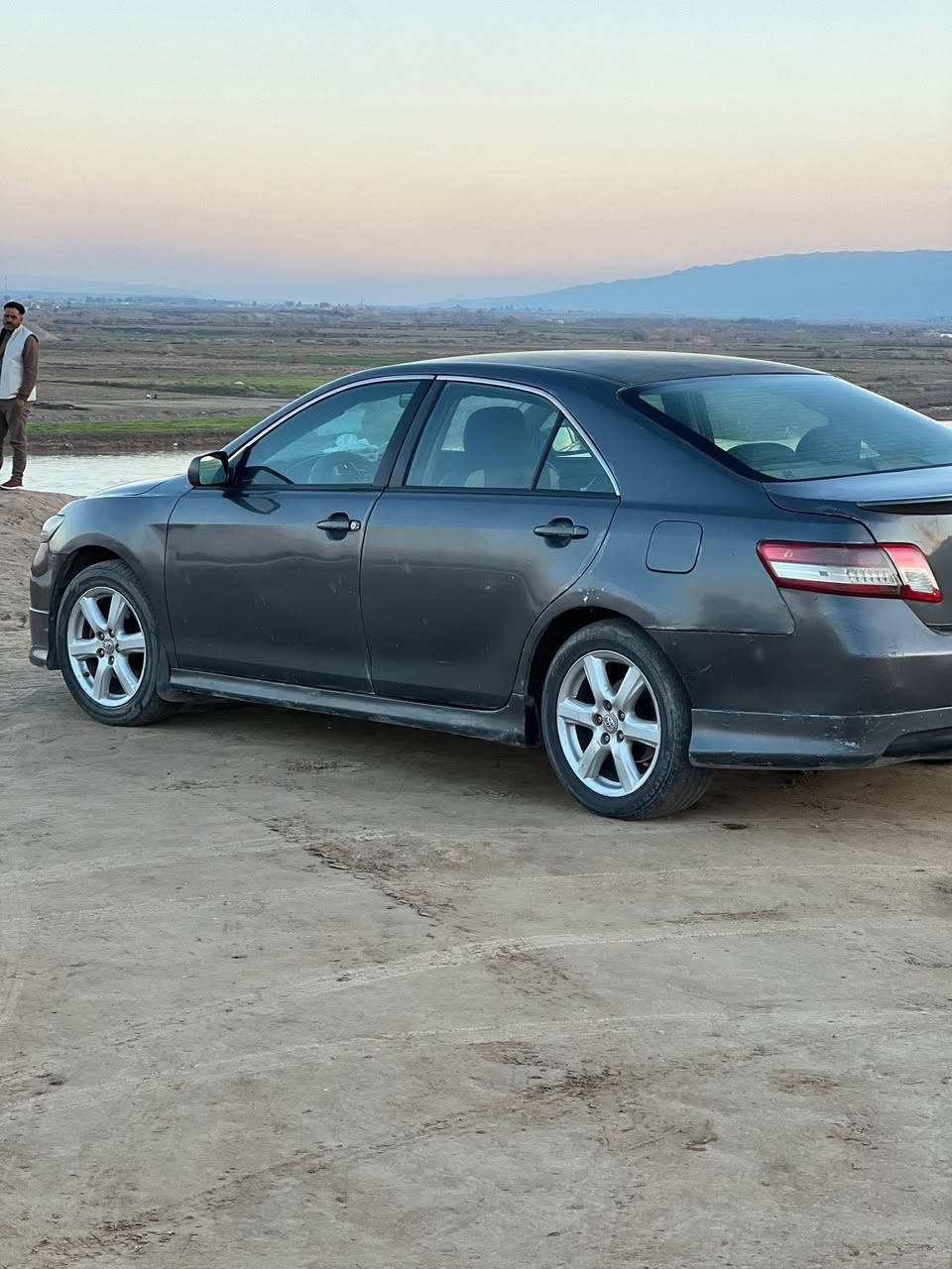 السلام علیکم گامري 2008 LE امریگی محدث9    محـرك ۲٥٠٠  شـرط گیر شرط . رقم بغداد دولي الجديد .. سنويه لل.2030 .هزه جدیده 
شـرط التحويل والغرامات 
ضرر جاملغ خلفي وحزام اثر شدوخ
المواصفات 
تحگم استیرن .. مثبت سرعه .. گشافات .. گشن گهرباء . ویل گ اصلي .. منظومة لايت زنون اصلی
السعر 80او بيهامجال للشراي 
مكان السياره صلاح الدين قضاء العلم 
للاستفسار هـ ***********
