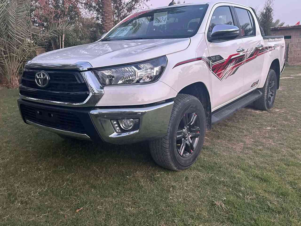 سلام عليكم  بيكم هايلوكس للبيع موديل ٢٠٢٣ سياره على وضع شركه  سونار ابيض  سياره رقم بغداد مكينه ٤سلندر سعر150 وبيها مجال رقم هاتف فقط ***********
