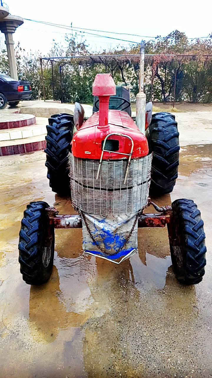 تركتر فوركسن البيع موديل قديم 
المحرك شرط لا نفخ ولا صرف اي نظح مابي
السعر مناسب جداً... العنوان الموصل ناحية وأنه قريت كفرج
الشراي يتصل علا هاذا الرقم ***********
