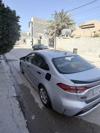 للبيع كورلا معوقين باقيلها سنه وتصير حره  موديل 2021امريكي فئة LE حادث...