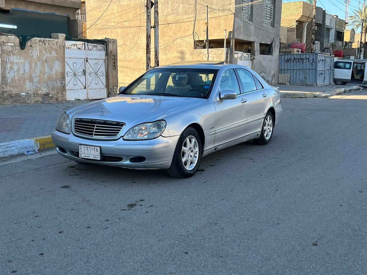 سلام عليكم وين اليدور نظيف مرسيدس غواصه 2002 للبيع مواصفاته فول  معروفه  وسياره شرط التحويل ثاني يوم مكاني بغداد البلديات *********** 

C
