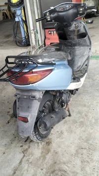 للبيع ....دراجه بريز ياباني كابريتر  الدراجه جديده ومال بيت كلشي ما نا...